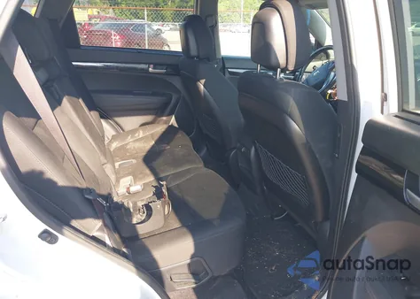 2014 Kia Sorento Lx из США, поврежденный, VIN 5XYKT3A61EG513795